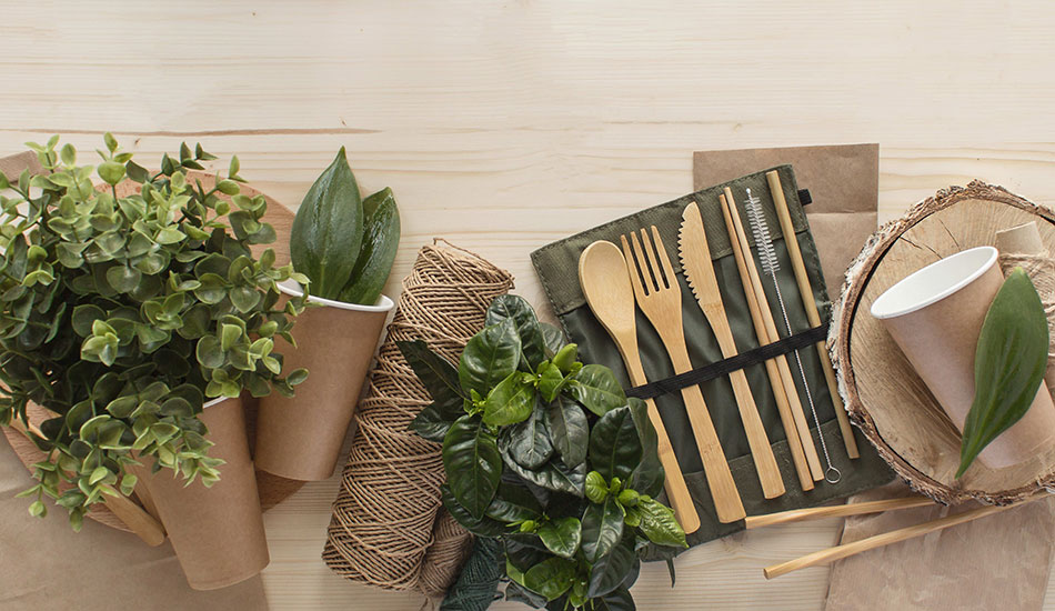 18 Plastic-free and Zero-waste kitchen supplies that will help you be sustainable and save money